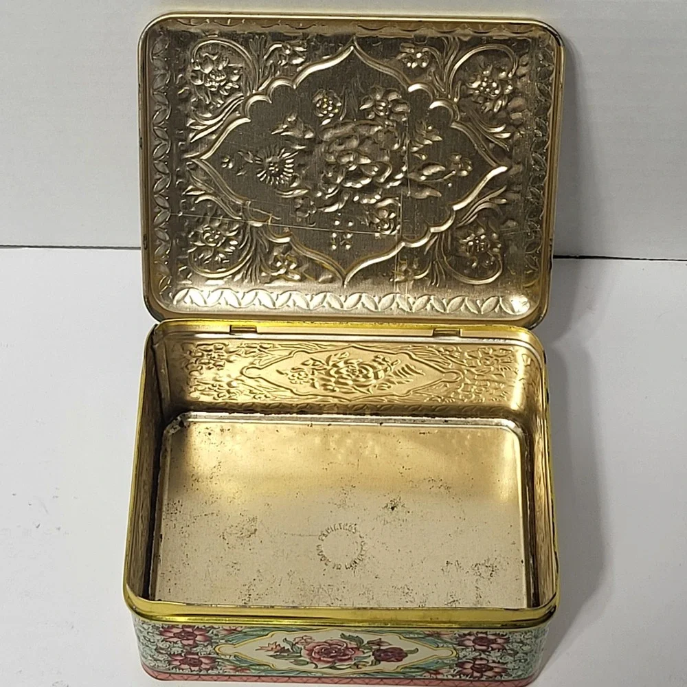 Vintage Floral Metal Tin Made in Holland Hinged Lid Rectangular Storage Box 60s*